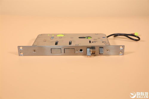 小米首款高端全自動(dòng)智能鎖圖賞